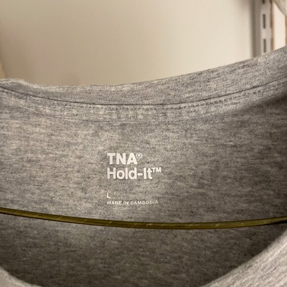 Hold-It T-Shirt - Picture 2 of 3